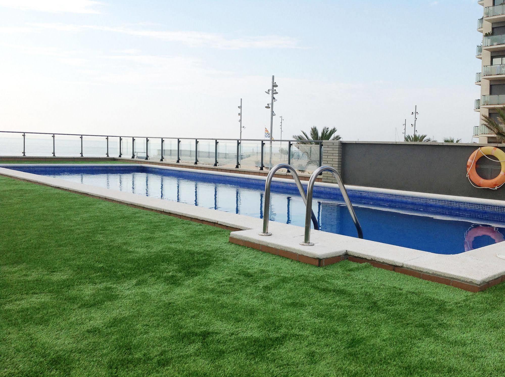 Alcam Badalona Playa Norte 외부 사진